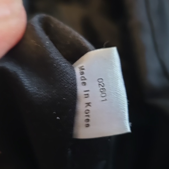 MCM Black Tote Bag with Gold Accents - Picture 6 of 12